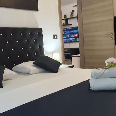 Alezzy Reasort Luxury Apartment 81 Prima Linie La Mare ナボダリ エクステリア 写真