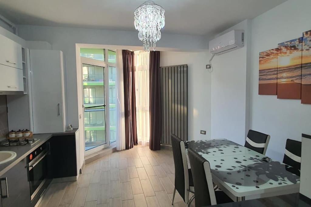 Alezzy Reasort Luxury Apartment 81 Prima Linie La Mare ナボダリ エクステリア 写真