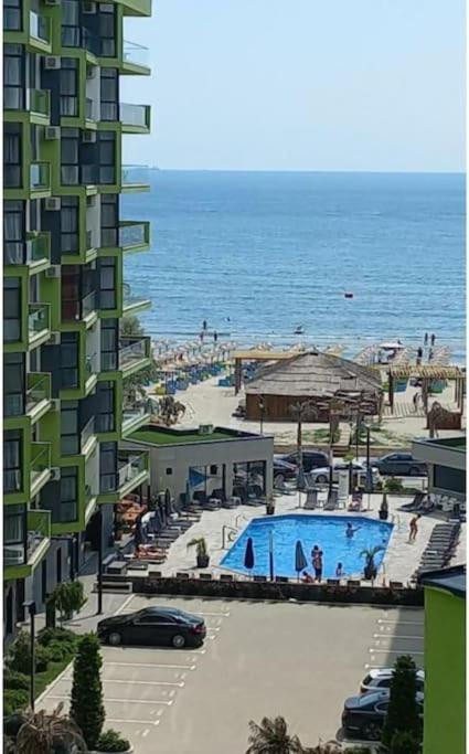 Alezzy Reasort Luxury Apartment 81 Prima Linie La Mare ナボダリ エクステリア 写真