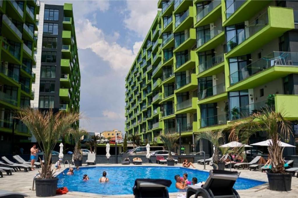 Alezzy Reasort Luxury Apartment 81 Prima Linie La Mare ナボダリ エクステリア 写真