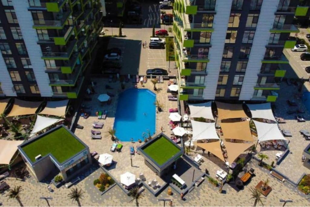 Alezzy Reasort Luxury Apartment 81 Prima Linie La Mare ナボダリ エクステリア 写真